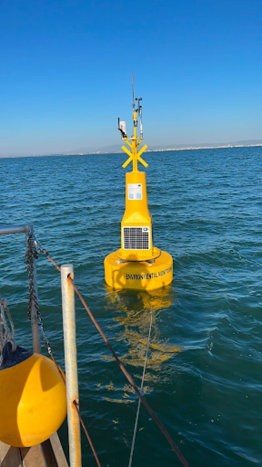 The oceanographic buoy deployed in the Mar Menor lagoon